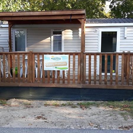 Happy Camp Mobile Homes In Camping Park Umag Karigador Bagian luar foto