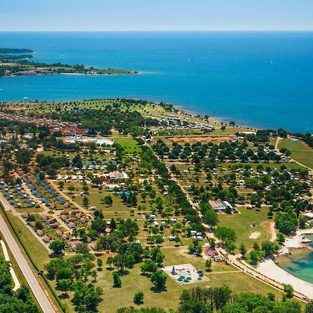 Happy Camp Mobile Homes In Camping Park Umag Karigador Bagian luar foto