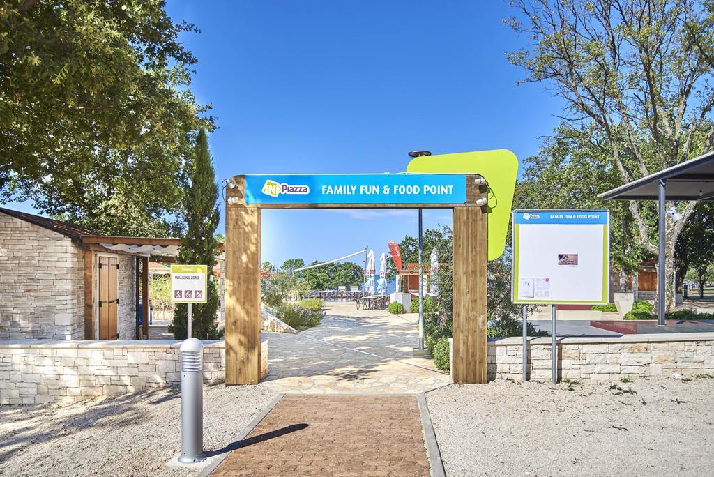Happy Camp Mobile Homes In Camping Park Umag Karigador Bagian luar foto